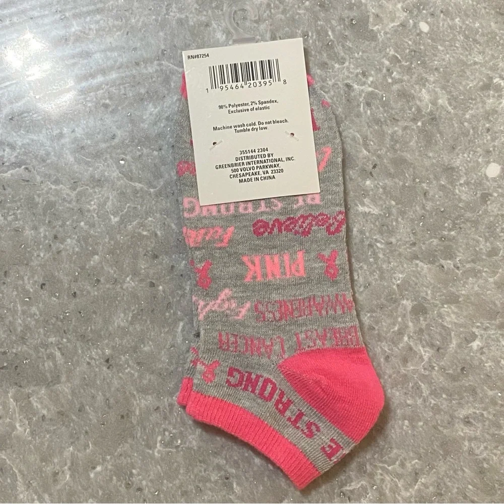 NEW! 4 Pairs! Breast Cancer Awareness Socks Soft Pink Ribbon Fits Shoe Sizes 5-9
